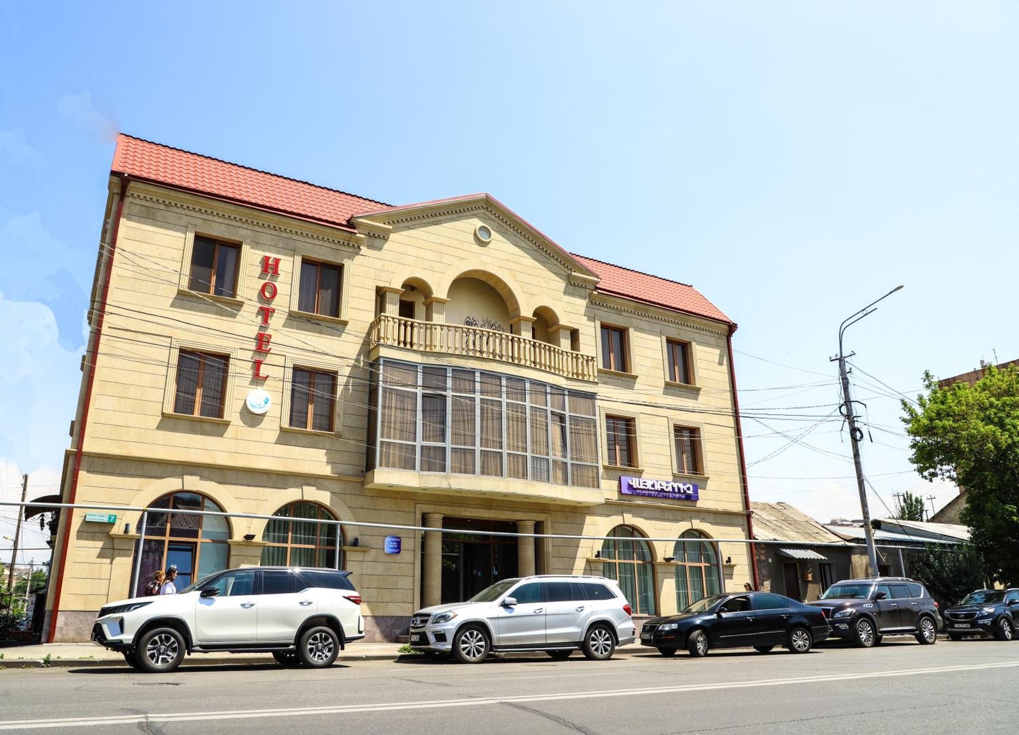 Sd Hotel Jerevan Eksteriør billede