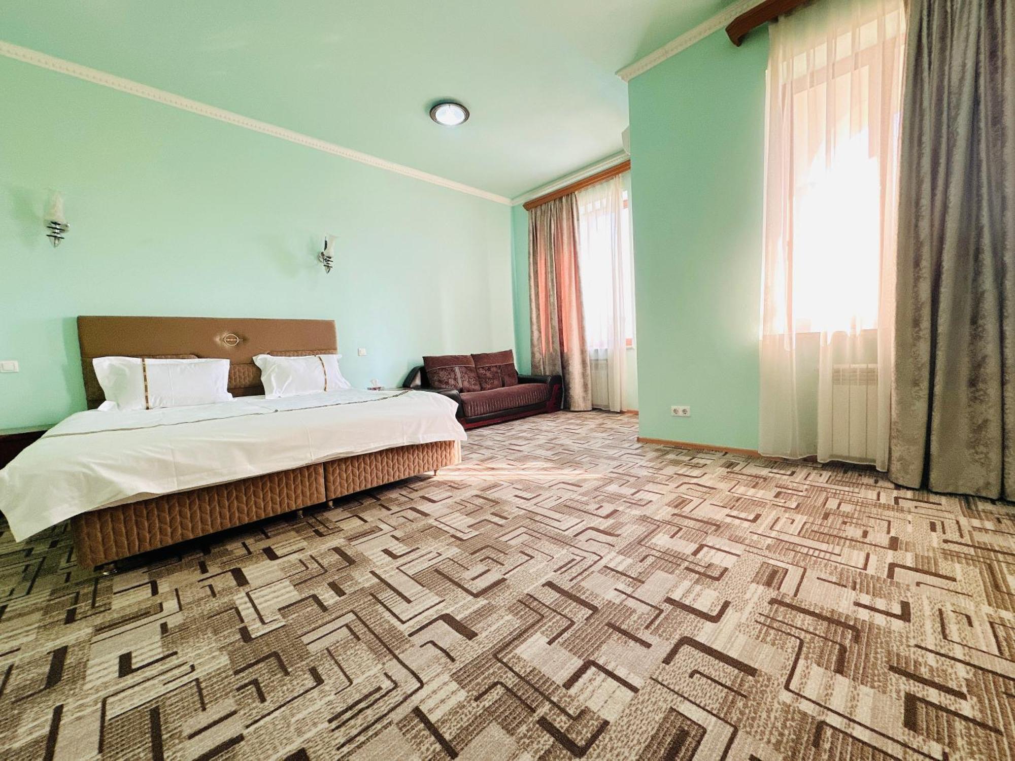 Sd Hotel Jerevan Eksteriør billede