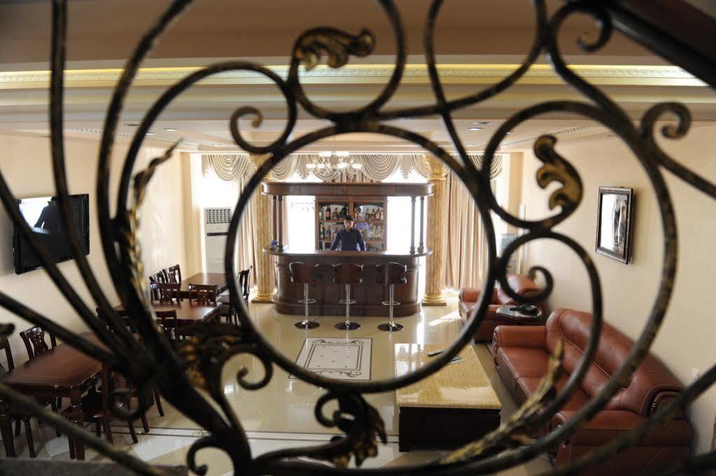 Sd Hotel Jerevan Eksteriør billede
